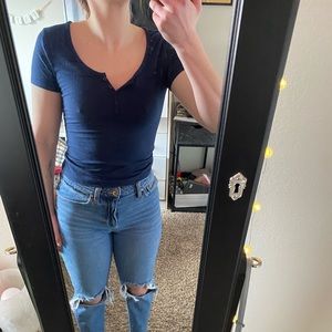 Rue 21 navy blue t-shirt. Size S
